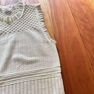 Aritzia Wilfred Size L.  Knit sleeveless top.